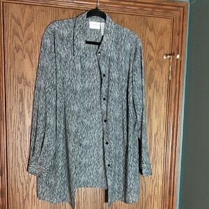Women's Elisabeth By Liz Claiborne Buttob Down Lightweight Blouse